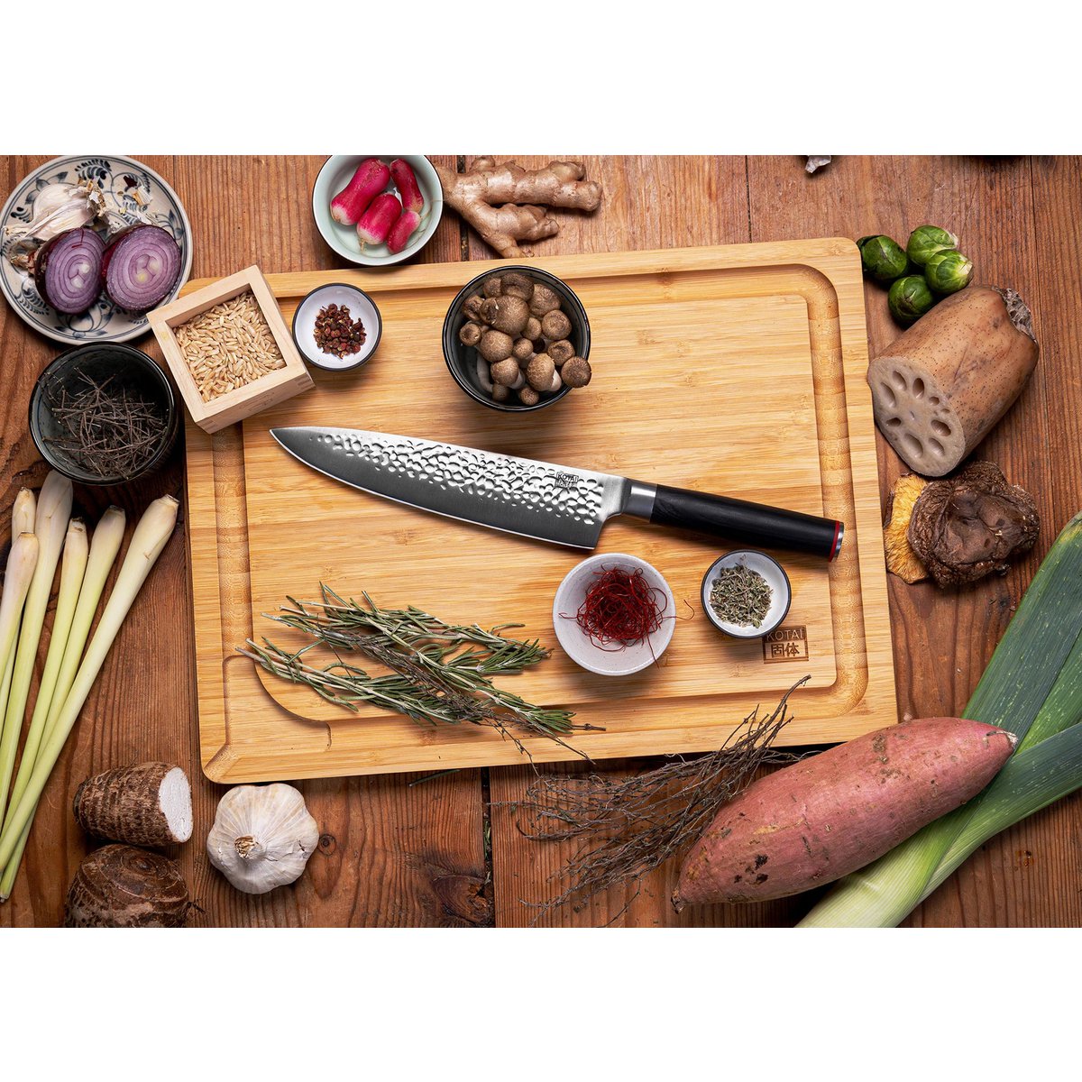 Messer- und Küchenzubehör-Set – Das BBQ-Set Deluxe: Gyuto (Kochmesser) + Tranchiergabel + Wetzstahl + Bambus-Schneidebrett