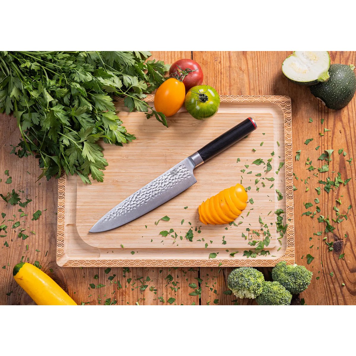 Messer- und Küchenzubehör-Set – Das BBQ-Set Deluxe: Gyuto (Kochmesser) + Tranchiergabel + Wetzstahl + Bambus-Schneidebrett